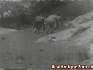 Antique out doors sex clip of 1915!